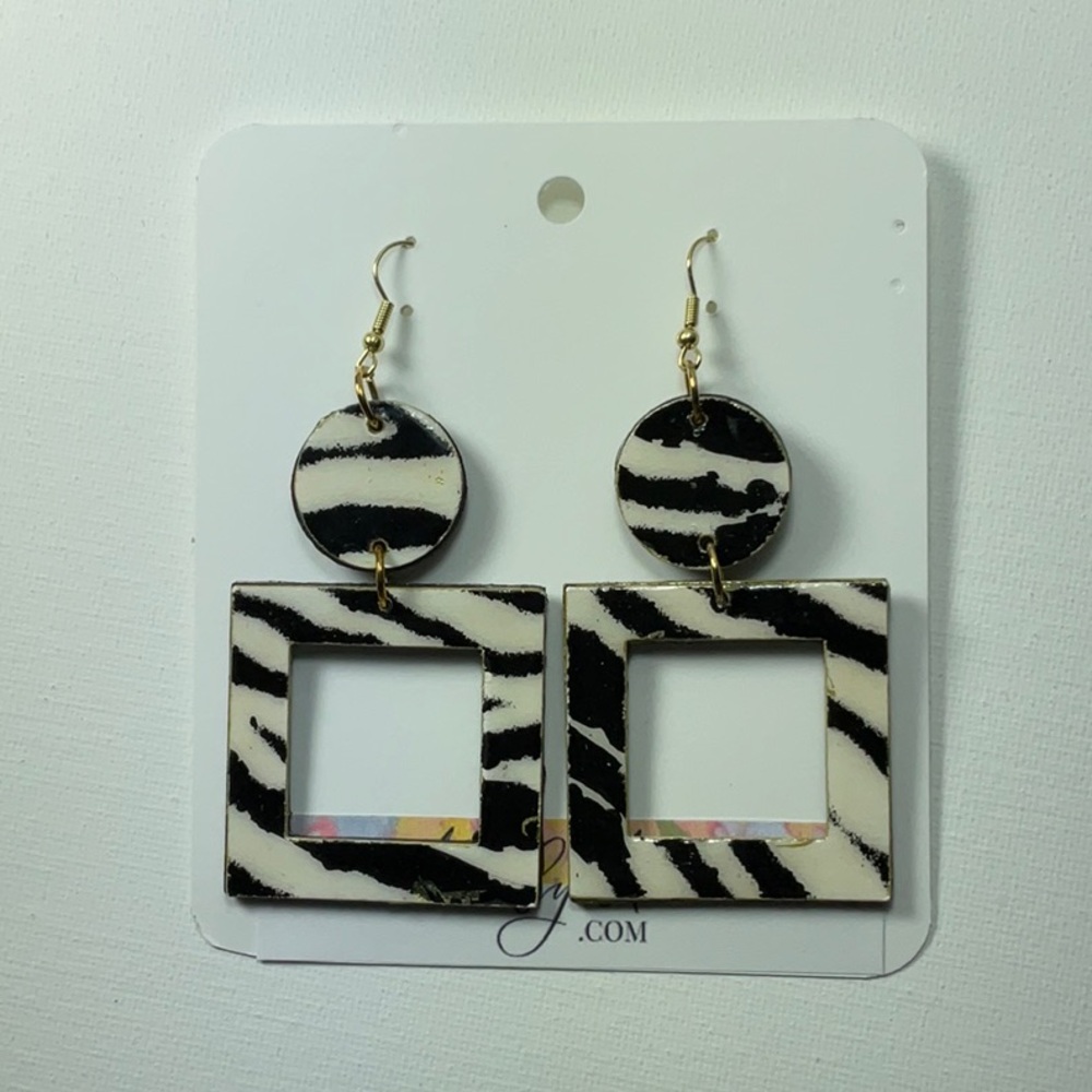 Hand Crafted Black and White Square Zebra Animal Print Statement Earrings - Picture 5 of 9